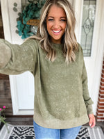 Cozy Vibes Oversized Sweatshirt - Olive