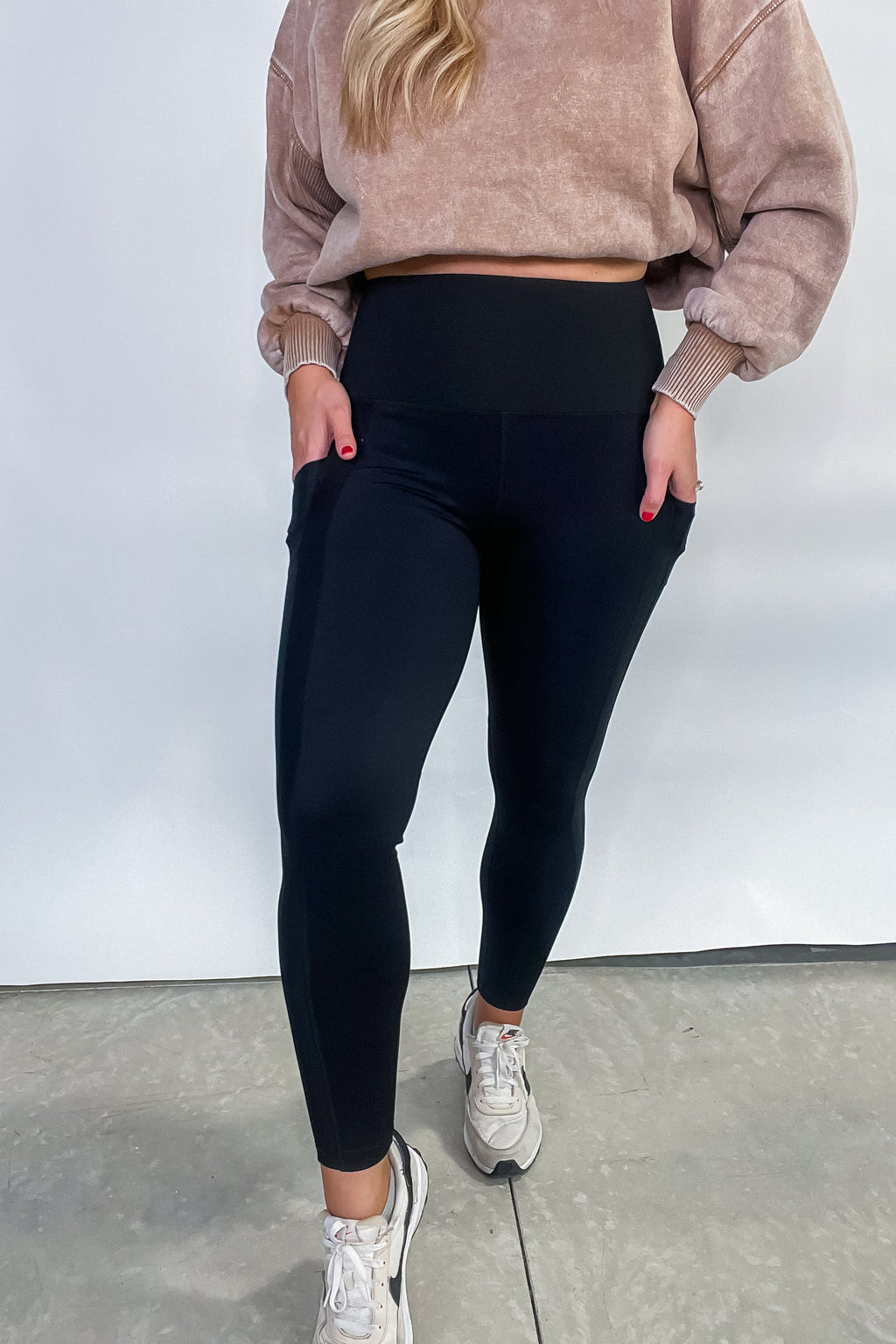 Gunna Want These- {Black & Navy} Buttery Soft Leggings – Proverbs Boutique