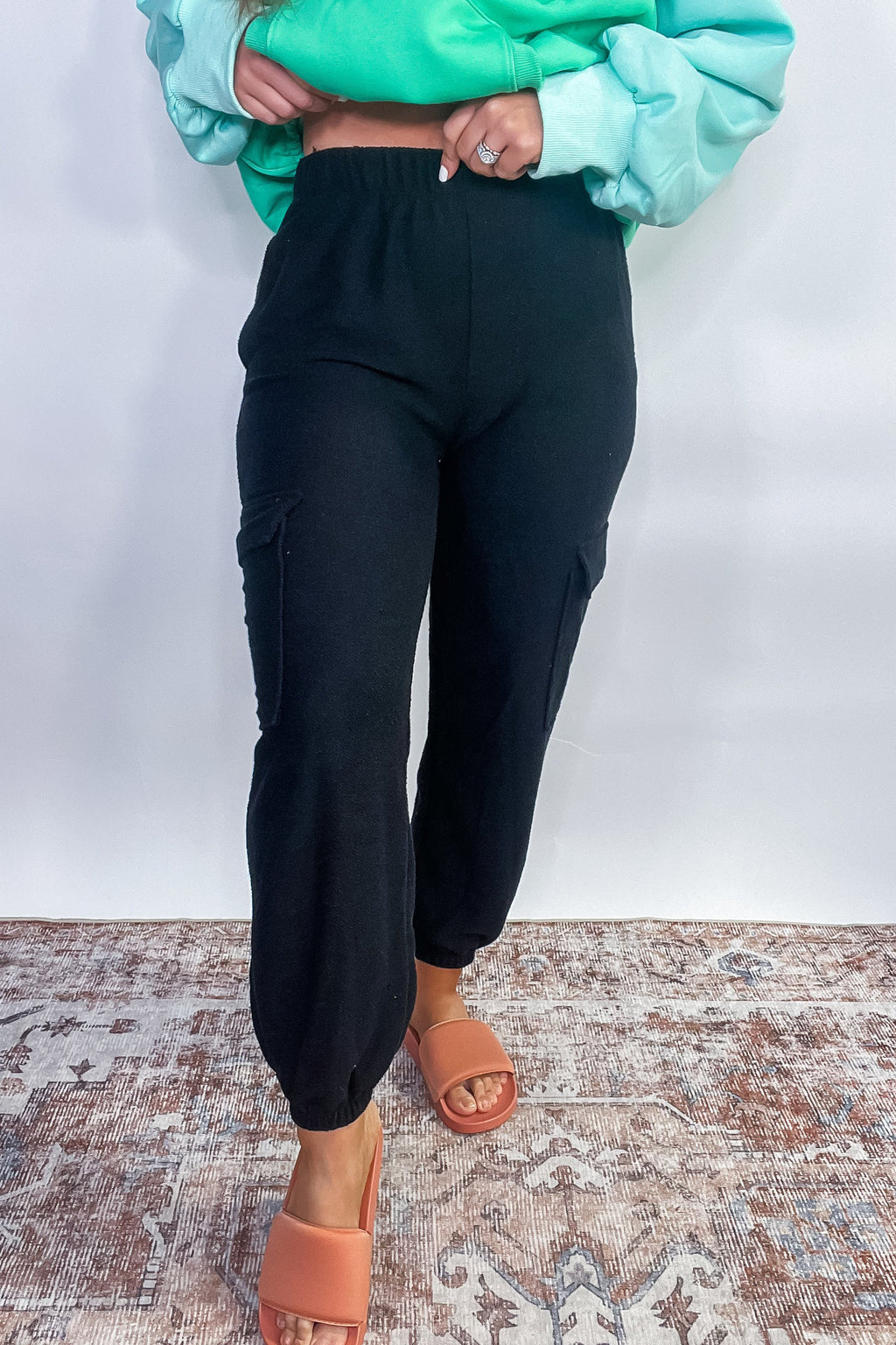 ZUZANA JOGGER PANTS- BLACK – How Cute is That? Boutique