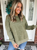 Cozy Vibes Oversized Sweatshirt - Olive