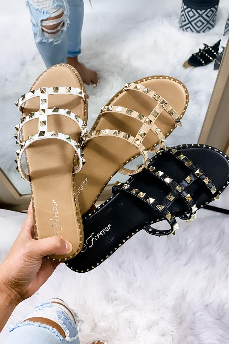 Eyes On The Prize- {Taupe, White & Black} Sandals w/ Gold Studs