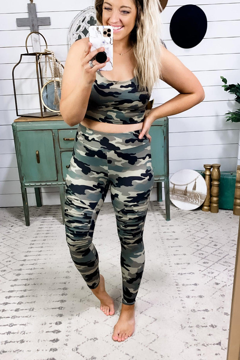 HOW TO WEAR CAMO THIS FALL – One Small Blonde | Dallas Fashion Blogger
