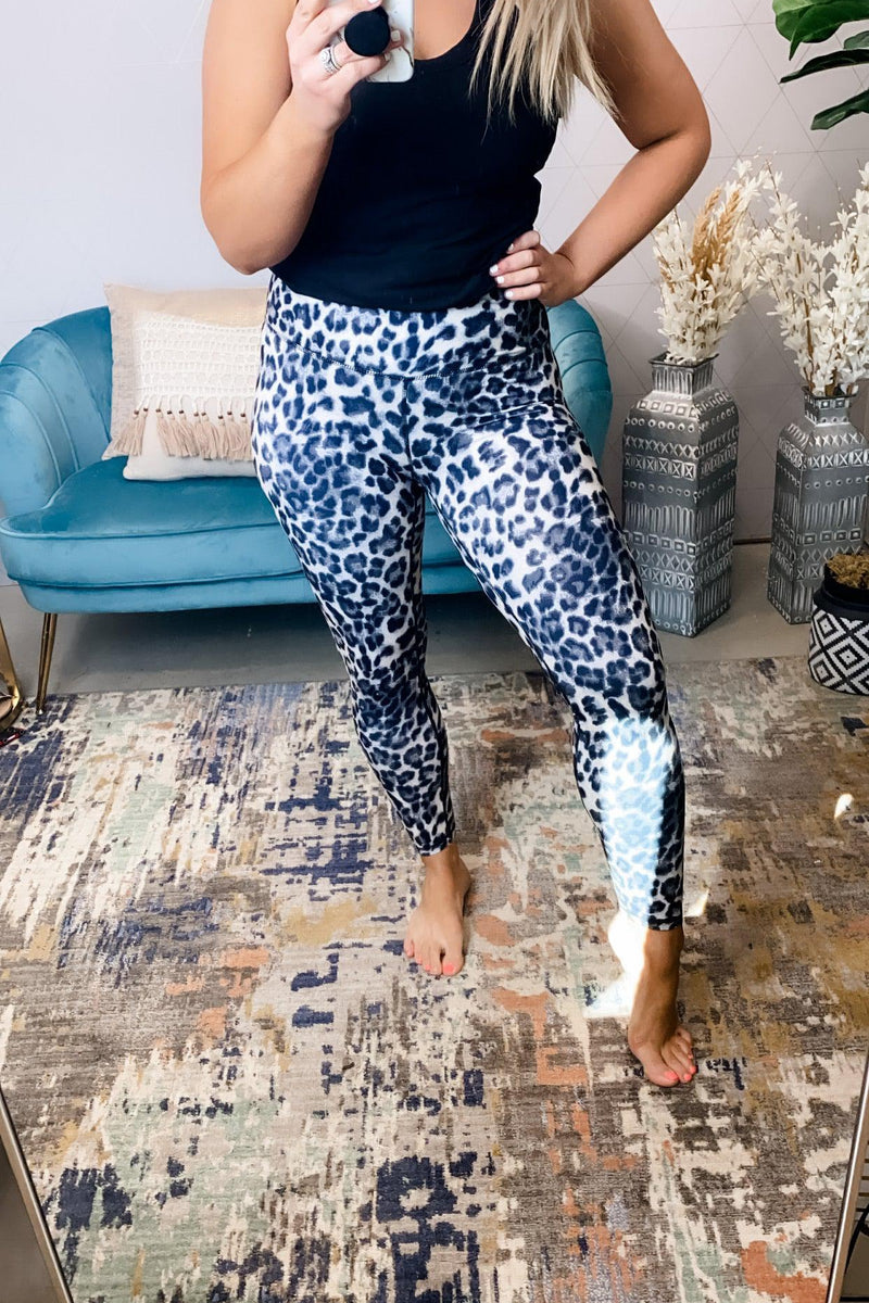 Shop this pic from @thesisterstudioig #leopard #leggings #outfit  #leopardleggings… | Patterned leggings outfits, Outfits with leggings, Animal  print leggings outfit