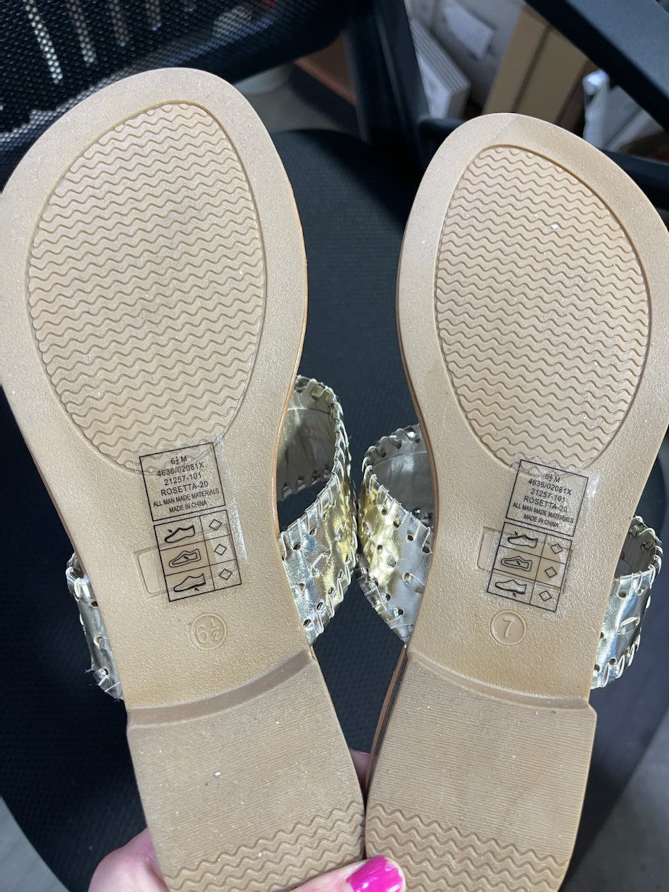 DEFECT- GOLD Travel Light Sandals- 6.5/7